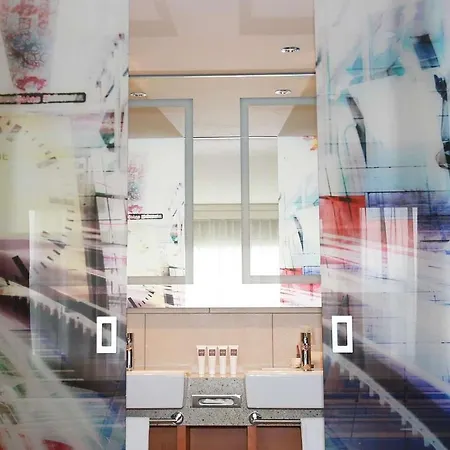 Nôtel Self Check-in&pop-up Hotel Zurich