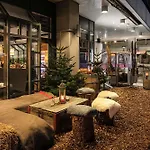 Becozy Self Check-in & Pop-up Hotell 4*