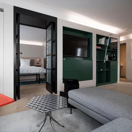 Becozy Self Check-in & Pop-up فندق زيورخ