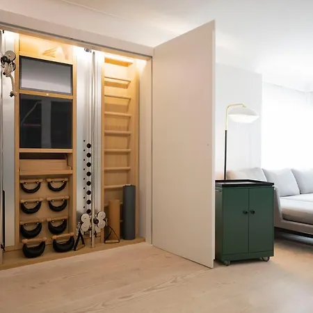 Becozy Self Check-in & Pop-up Hotell 4*