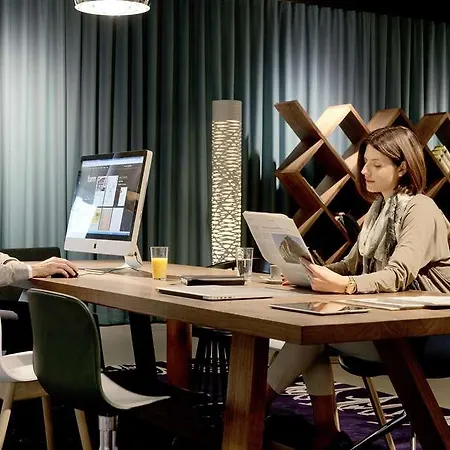 Hotell Becozy Self Check-in & Pop-up 4*