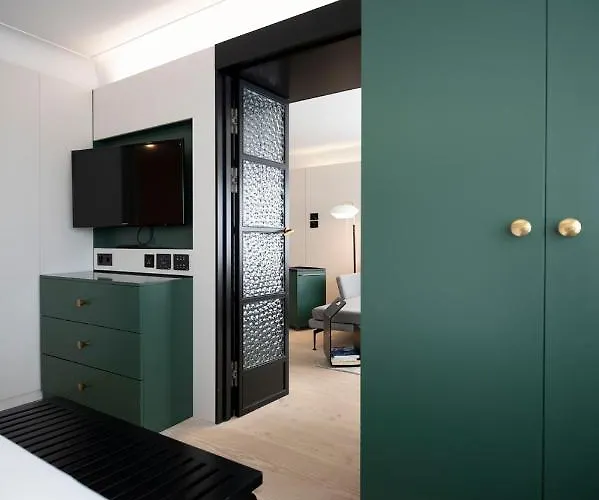 Hotel Becozy Self Check-in & Pop-up 4*