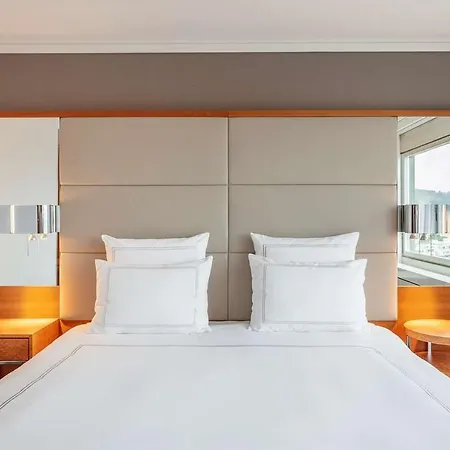 Becozy Self Check-in & Pop-up